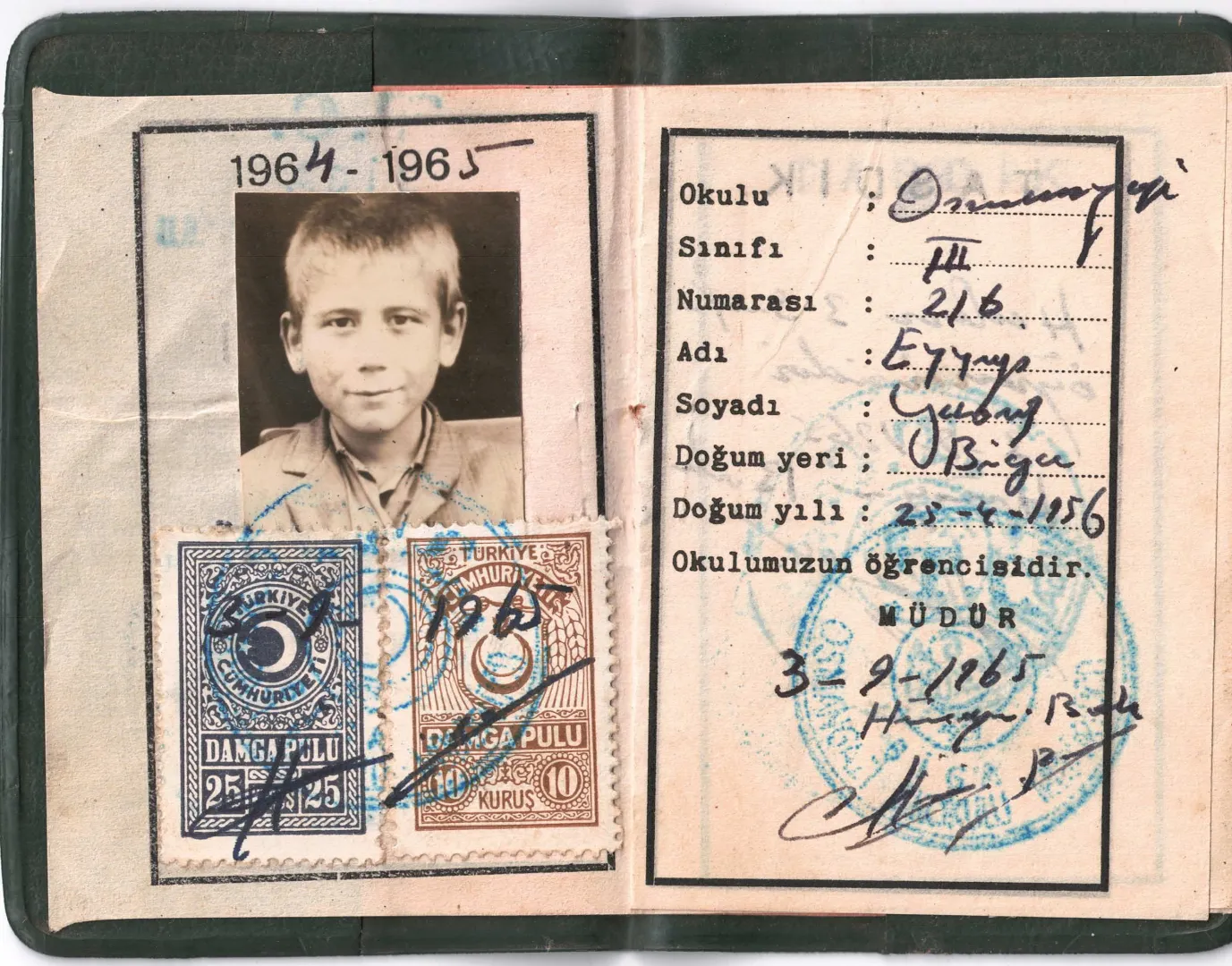 Biga’nın Eğitim Tarihinden Bir Hatıra: Osmangazi İlkokulu Öğrenci Kimlik Cüzdanı (1965 Yılından...)