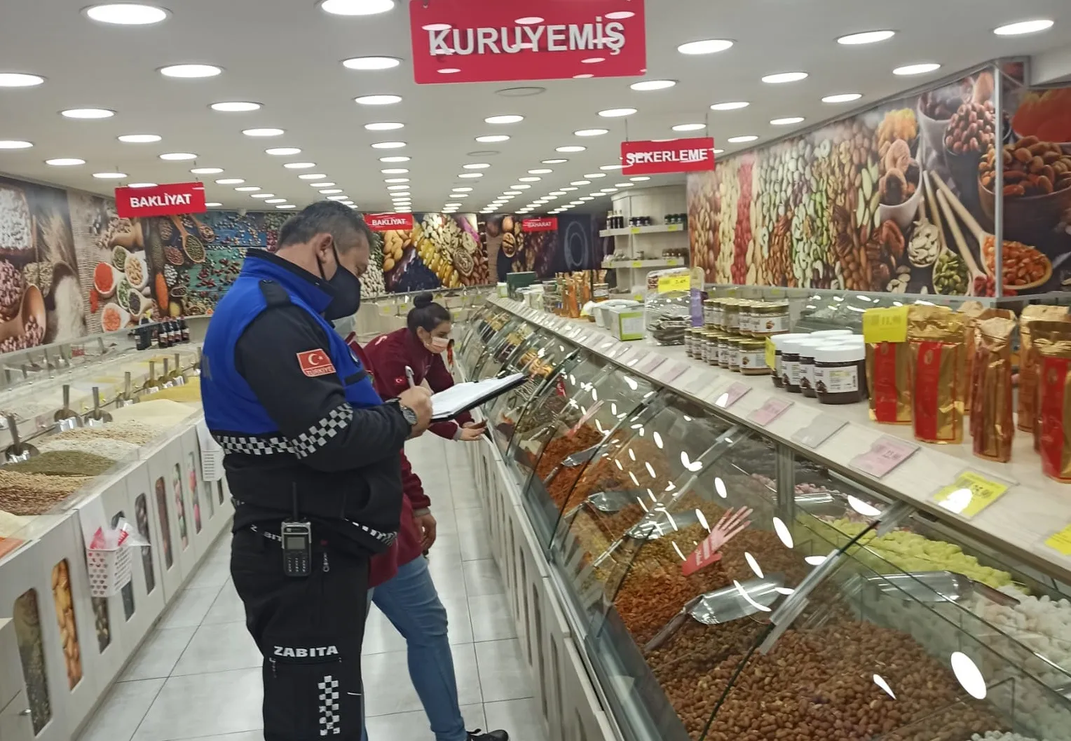 Biga Zabıtası’ndan Yılbaşı Denetimi