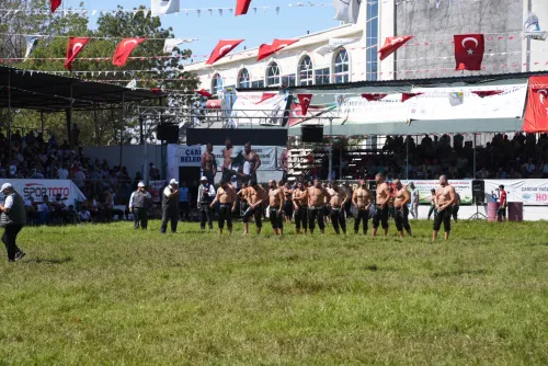 Başkan Alper Şen'den Ata Sporumuz Yağlı Güreşlere Destek! - Fotoğraf 2