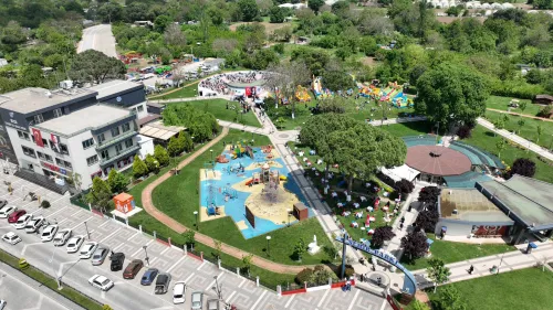 Biga Belediyesi 23 Nisan Şenliğinde Çocuklar Doyasıya Eğlendi - Fotoğraf 4