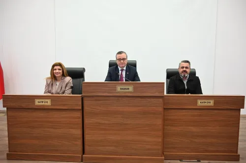 Biga Belediyesi Meclisi Mart 2025 Olağan Birleşimi, Belediye Başkanımız Alper Şen başkanlığında toplandı. - Fotoğraf 2