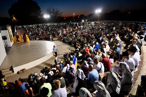 Biga Belediyesi Uluslararası Halk Oyunları Festivali Göz Doldurdu - Fotoğraf 4