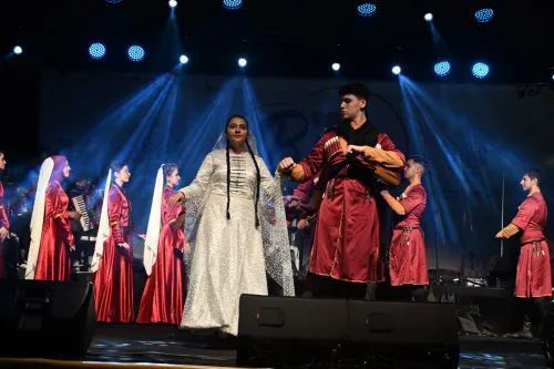 Biga'da Alışveriş ve Kültür Festivali Coşkusu - Fotoğraf 2