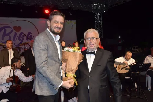 Biga'da Alışveriş ve Kültür Festivali Coşkusu - Fotoğraf 1