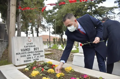 Çanakkale Zaferi Çelenk Sunma Töreni ile Kutlandı - Fotoğraf 2