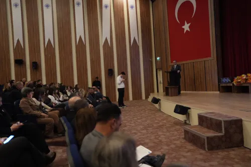 Çiçeklidede Meydanı’nın Geleceği İçin Biga’da Ortak Akıl Buluşması - Fotoğraf 8