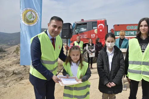 Fidanlar Toprakla Buluştu - Fotoğraf 4