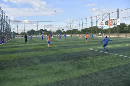 Kurtuluş Etkinlikleri Futbol Turnuvasıyla Başladı - Fotoğraf 1