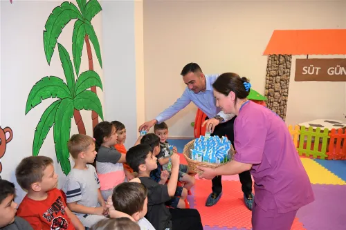 Miniklerin Süt Mutluluğu - Fotoğraf 2