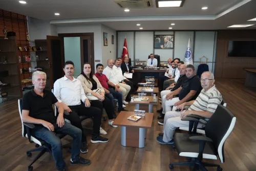 Nazik ziyaretleri ve değerli katkıları için kendilerine teşekkür ediyorum. - Fotoğraf 2