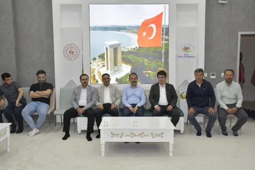 Üniversiteli Öğrenciler Çiğ Köfte Yoğurdu - Fotoğraf 1