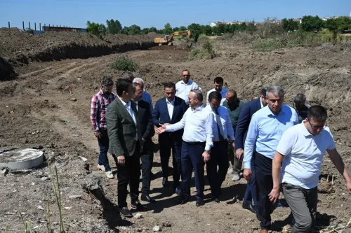 Uzunsu Deresi Islah Çalışması Yerinde İncelendi - Fotoğraf 3