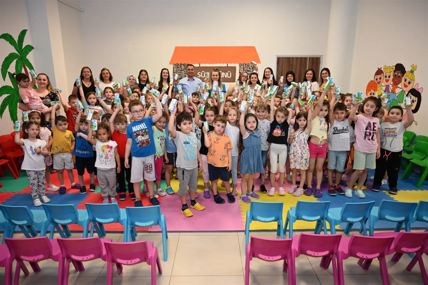 Miniklerin Süt Mutluluğu